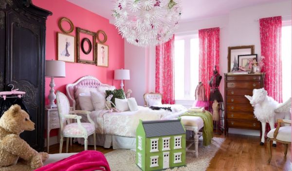 Pink kids room