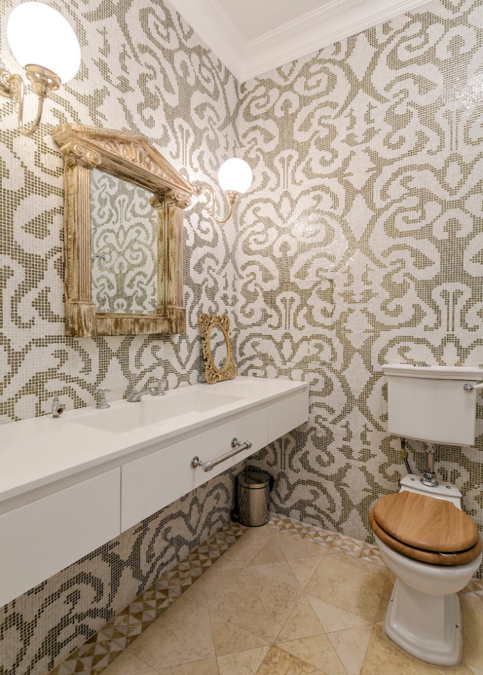 мозаика в интерьере туалета