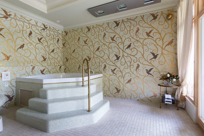 мозаика на полу в интерьере ванной