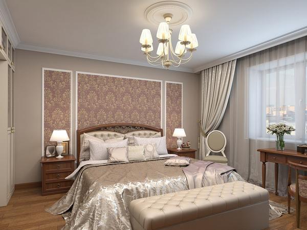Сделать акцентную стену в классической спальне можно с помощью обоев, оформленных в рамке, которые будут выделяться на фоне основного цвета 