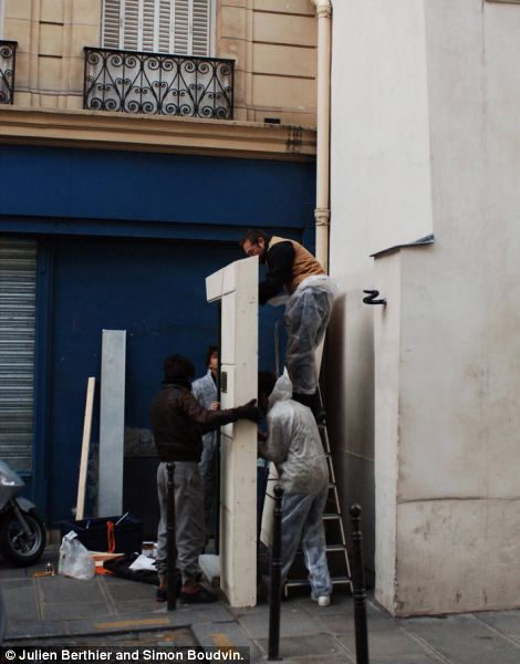 Secret doorway? Also in the French capital, on Rue du Temple and Rue Chapon in the Marais, is a facade that looks like a secret passageway to the Paris metro, but is in fact an artist¿s trompe l¿oeil