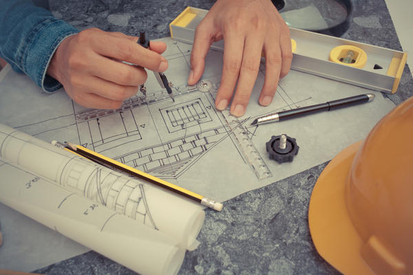 Заказать проектирование коттеджа можно и частному архитектору, и архитектурно-строительному бюро