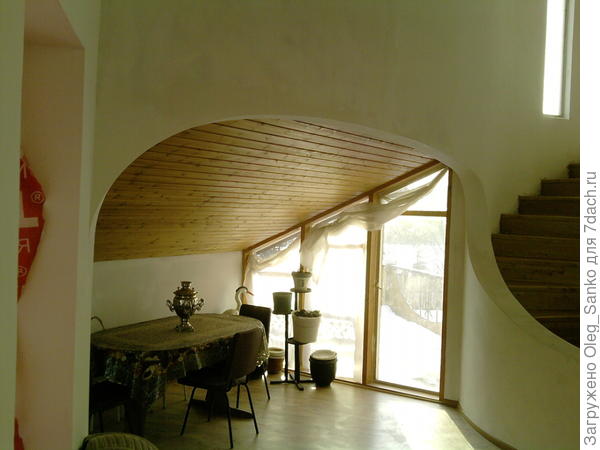 Разумеется, этот дом выполнен по индивидуальному проекту