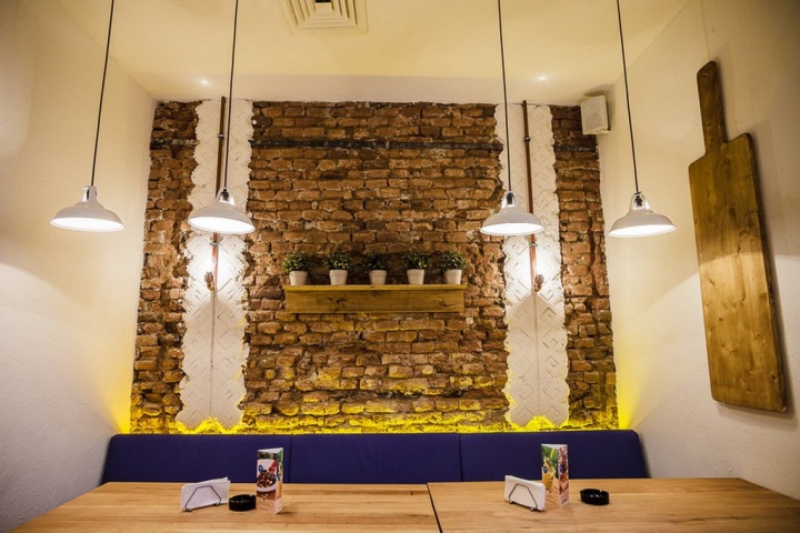 Красивый дизайн интерьера кафе-ресторана Livada в Румынии